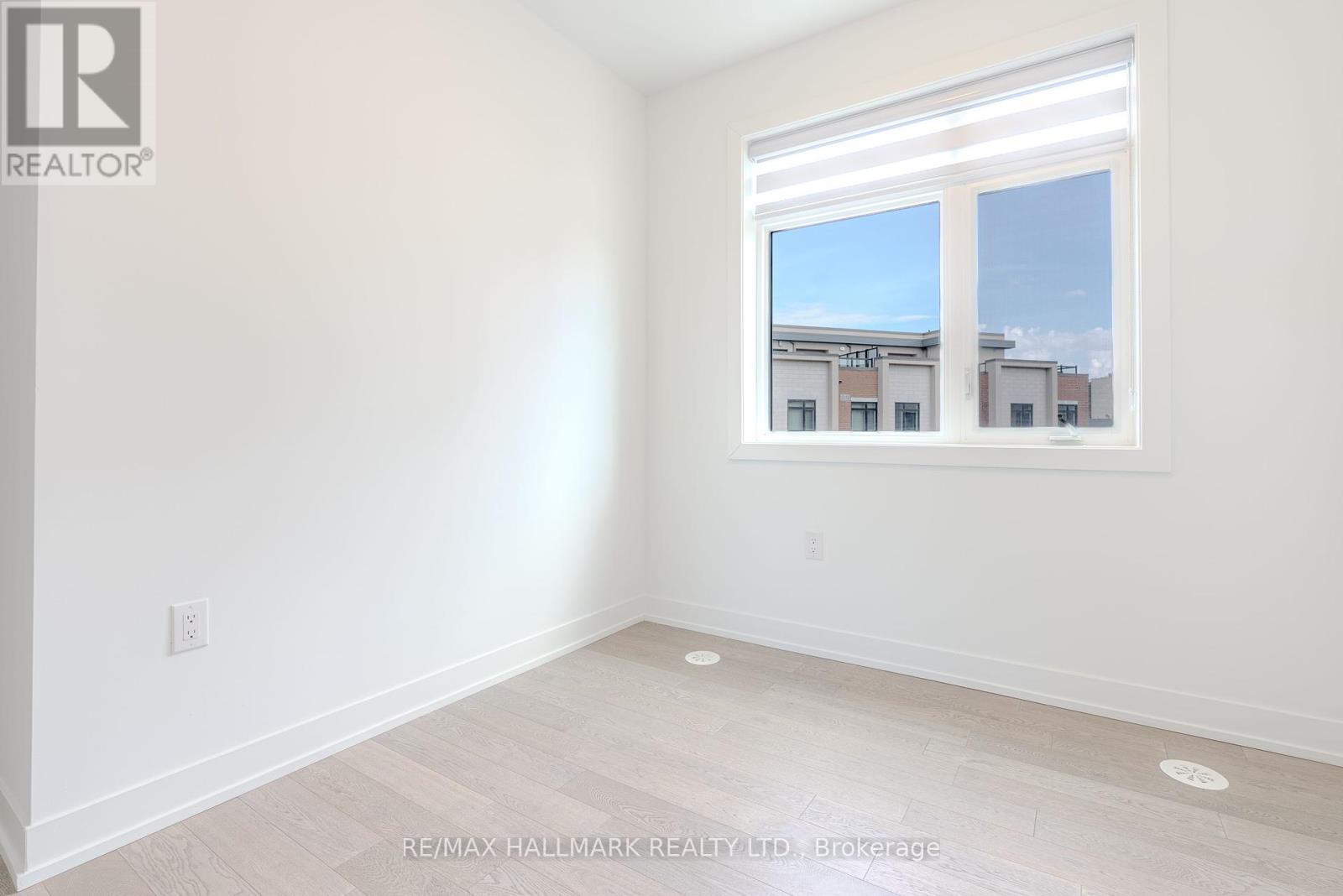 Photo 21 of 216 1085 Douglas Mccurdy Common, Mississauga ON