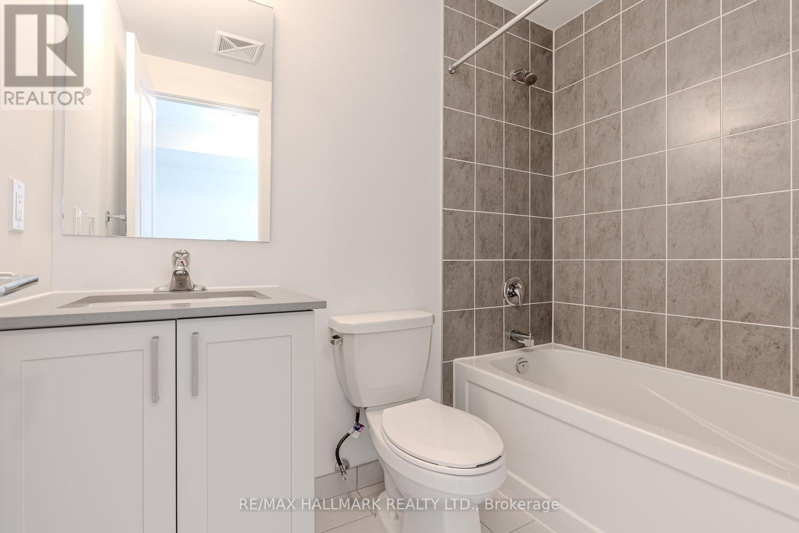 Photo 28 of 216 1085 Douglas Mccurdy Common, Mississauga ON