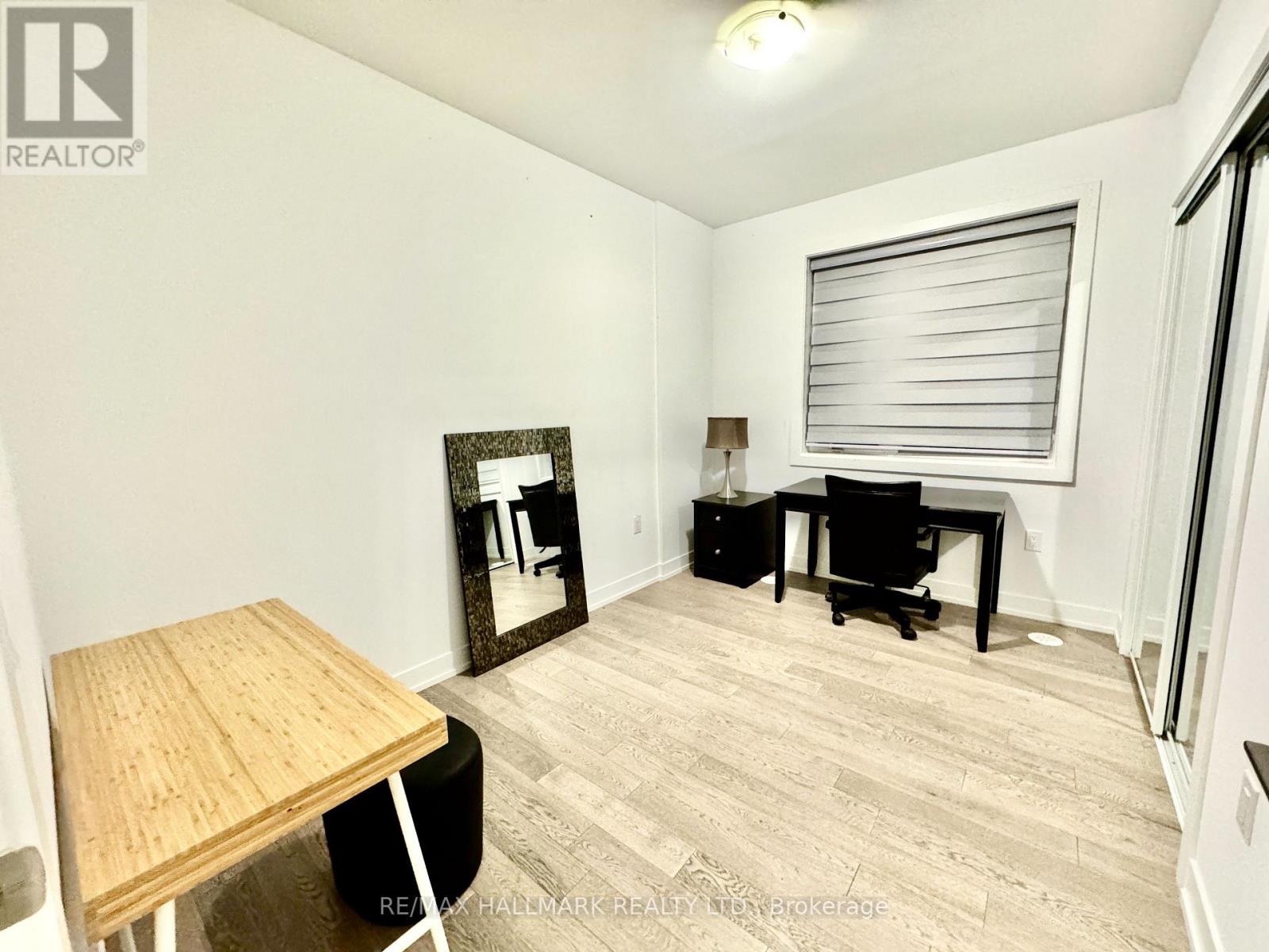 Photo 39 of 216 1085 Douglas Mccurdy Common, Mississauga ON