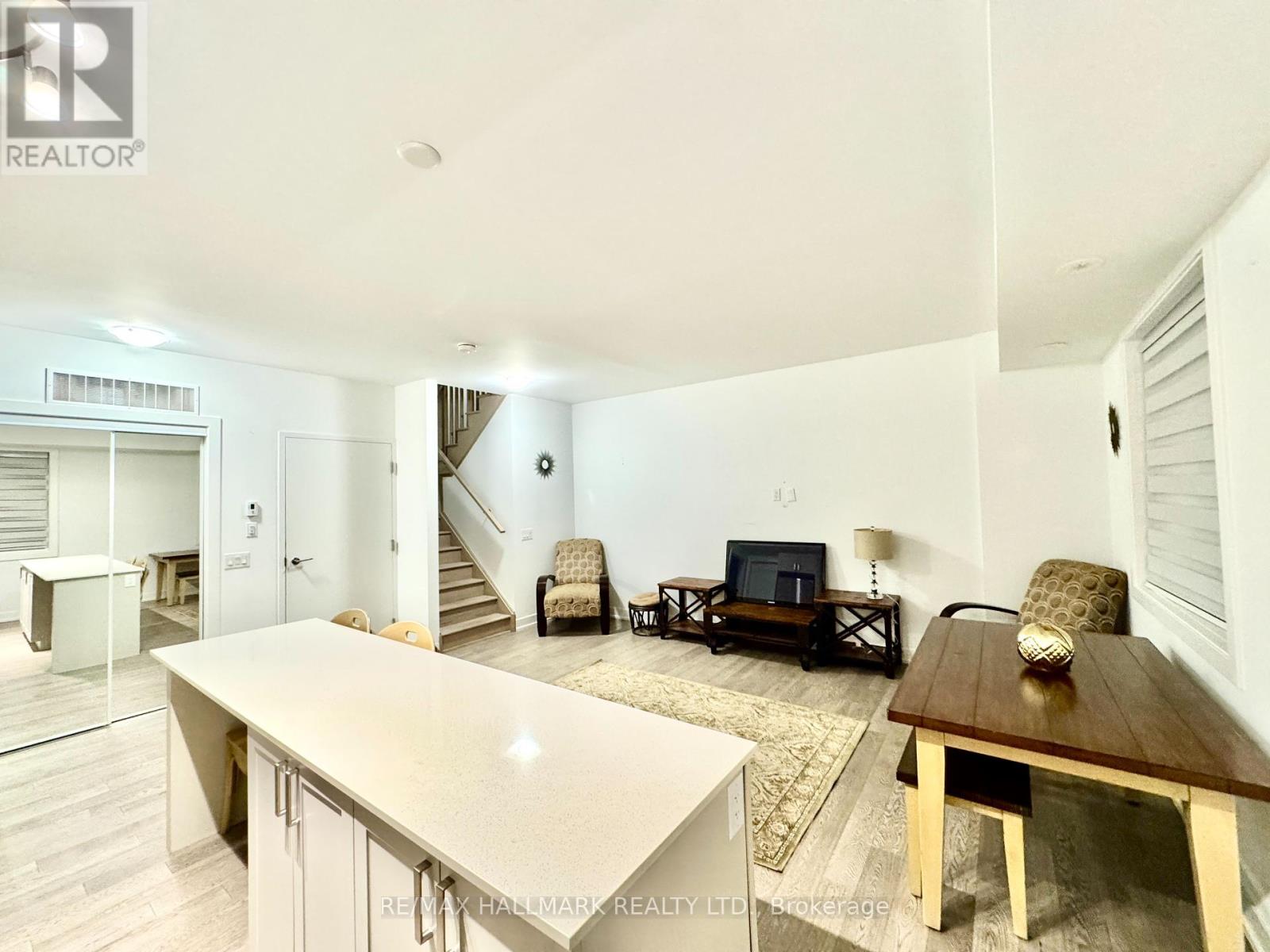 Photo 45 of 216 1085 Douglas Mccurdy Common, Mississauga ON