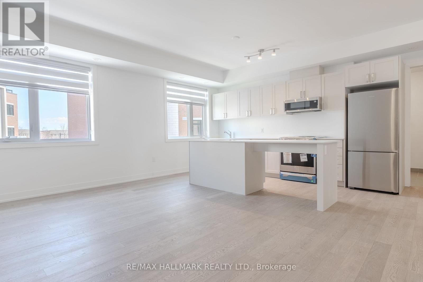 Photo 6 of 216 1085 Douglas Mccurdy Common, Mississauga ON