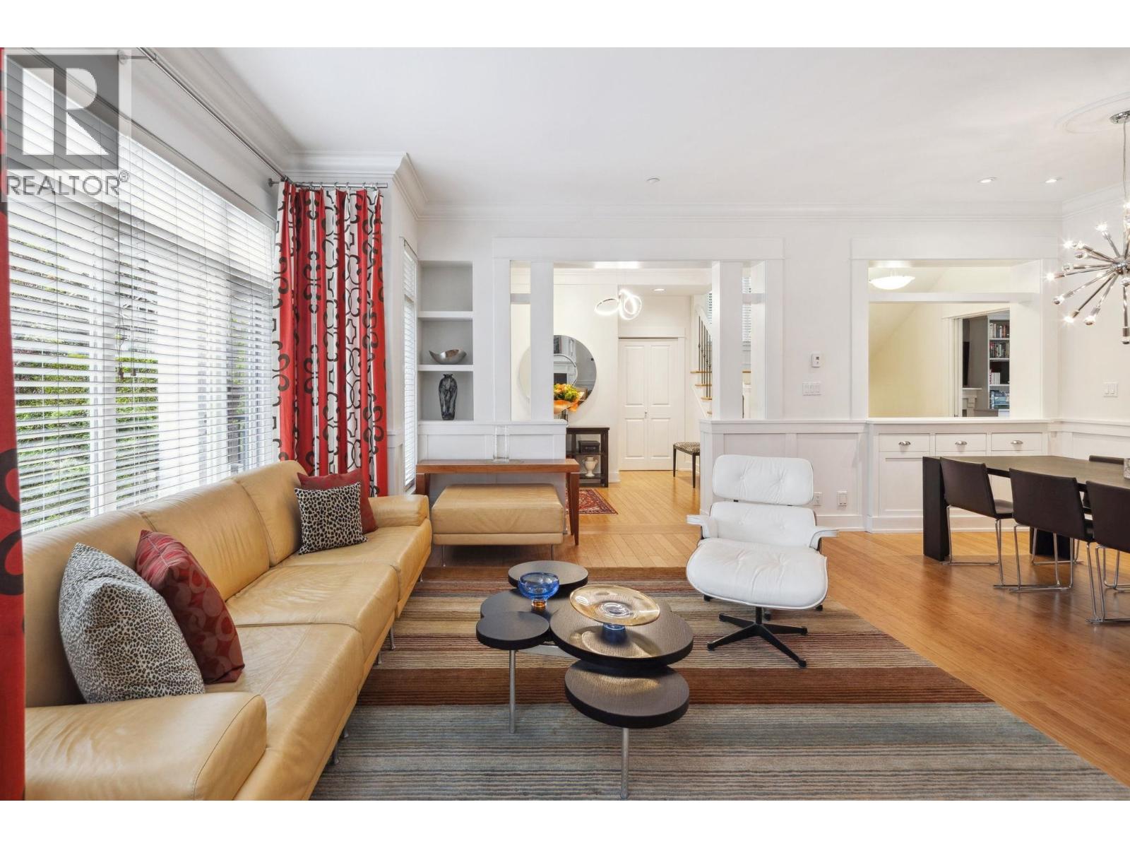 Photo 8 of 3322 W 40th Avenue, Vancouver BC