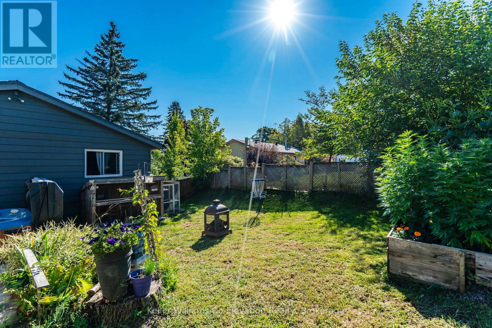 Photo 27 of 200 Sixth Street, Midland ON