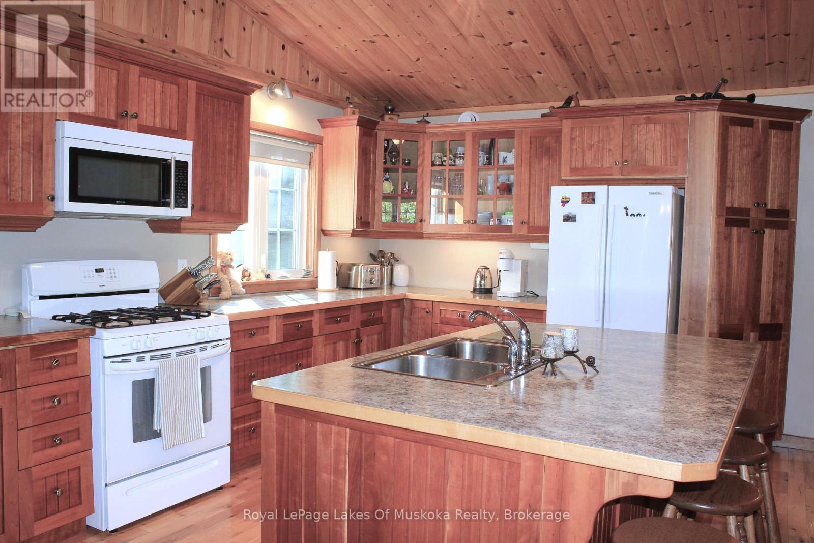 Photo 9 of 340 Wurm Road, Magnetawan ON