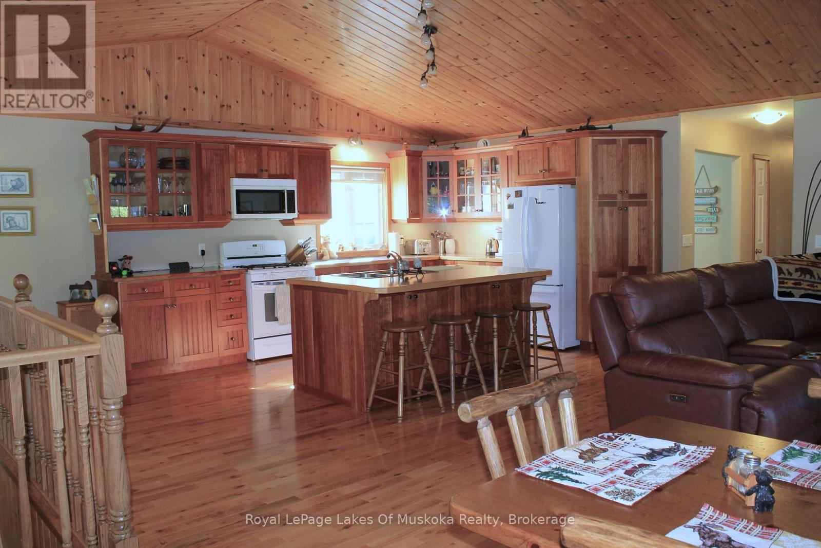 Photo 8 of 340 Wurm Road, Magnetawan ON