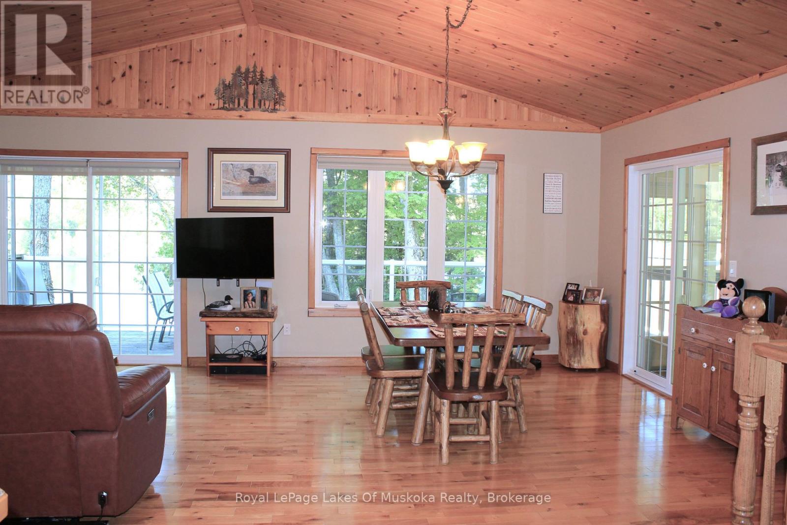 Photo 10 of 340 Wurm Road, Magnetawan ON
