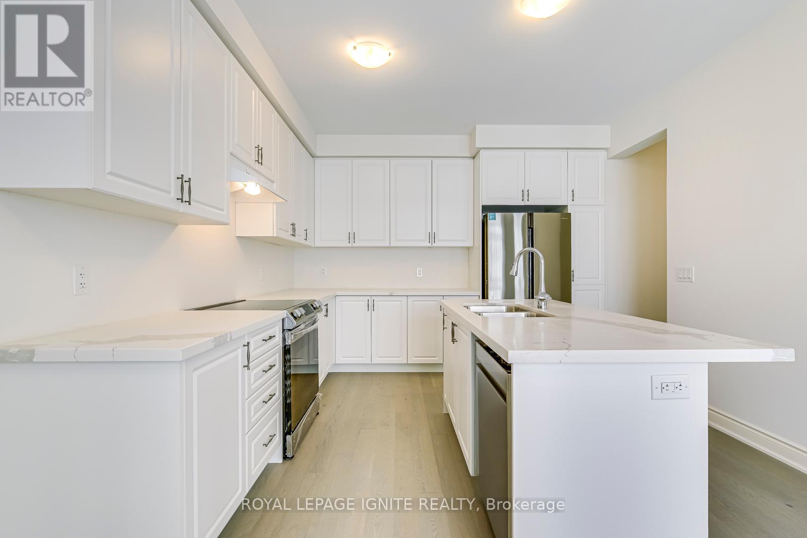 Photo 15 of 110 Cattail Crescent, Hamilton ON