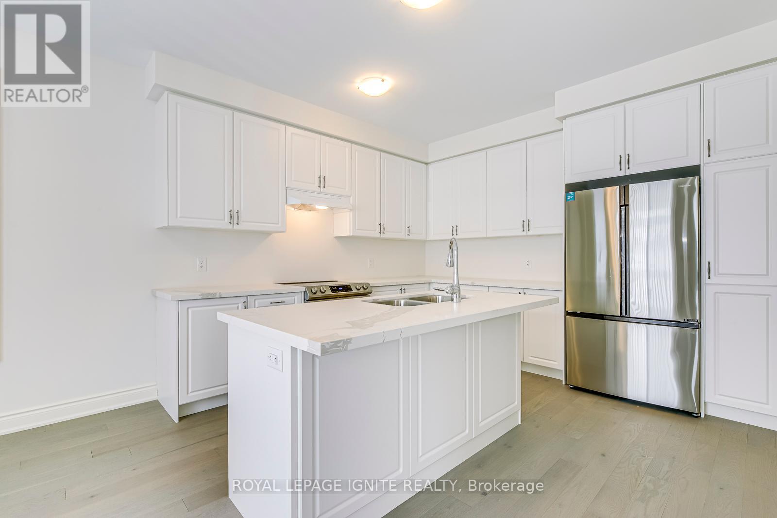 Photo 16 of 110 Cattail Crescent, Hamilton ON