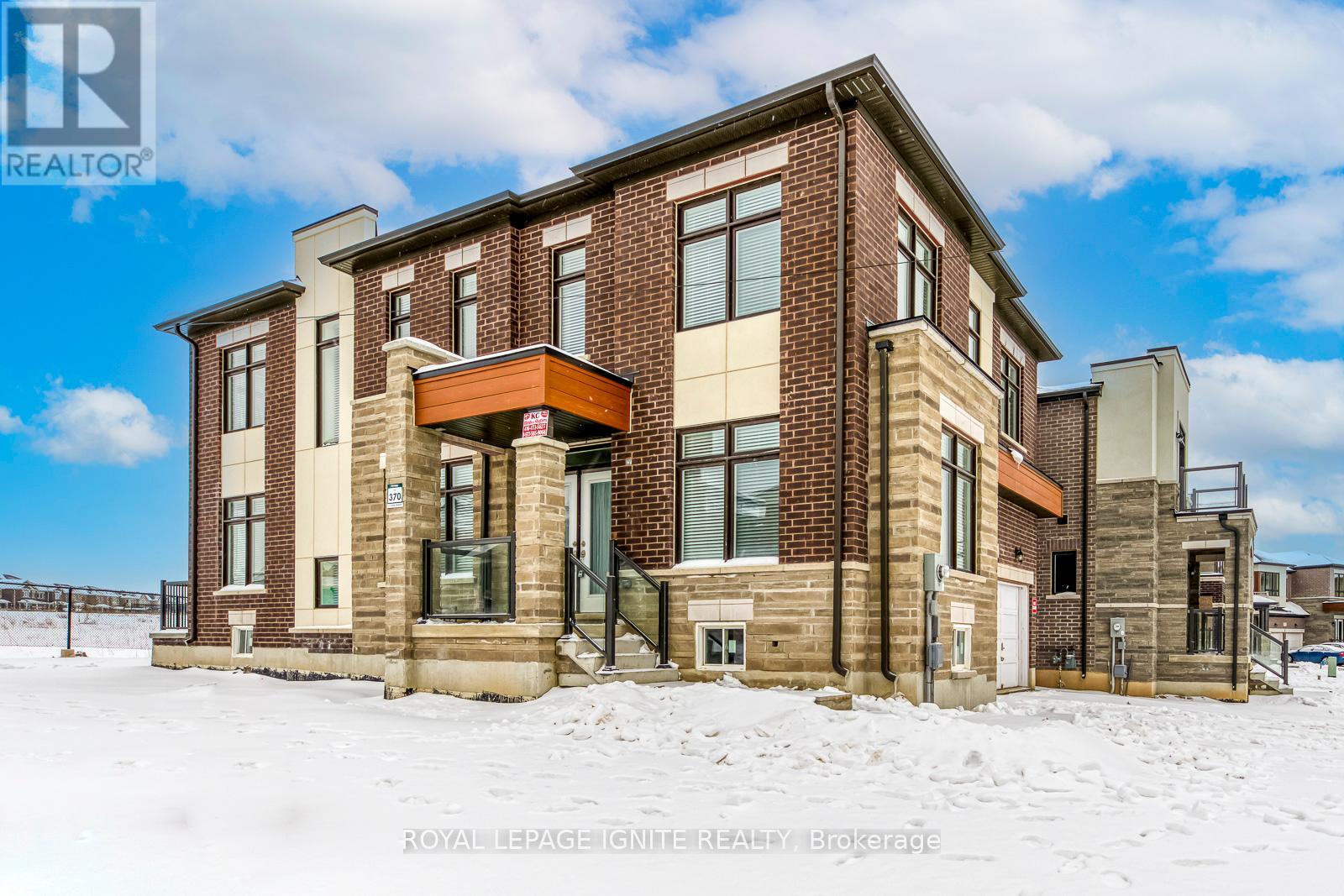 Photo 2 of 110 Cattail Crescent, Hamilton ON