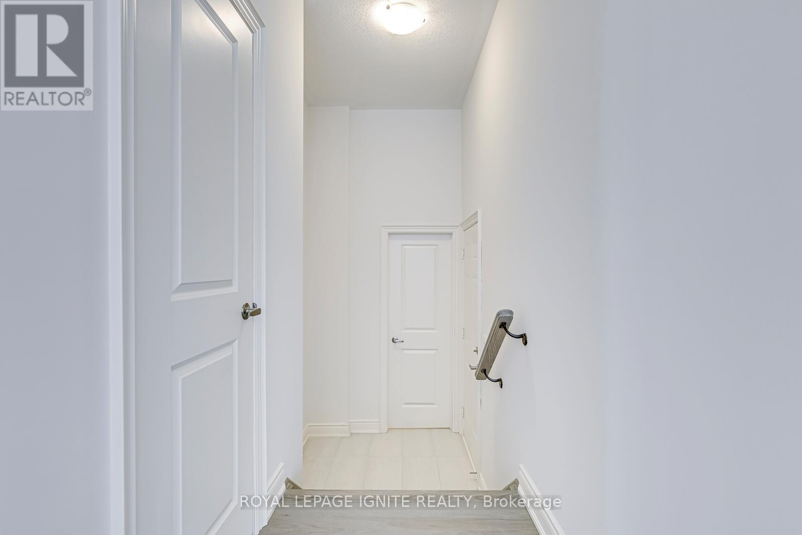 Photo 20 of 110 Cattail Crescent, Hamilton ON