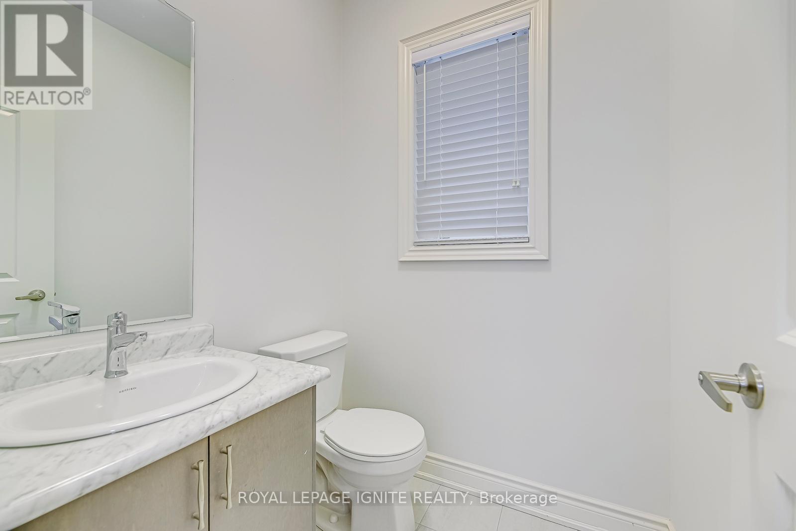 Photo 21 of 110 Cattail Crescent, Hamilton ON