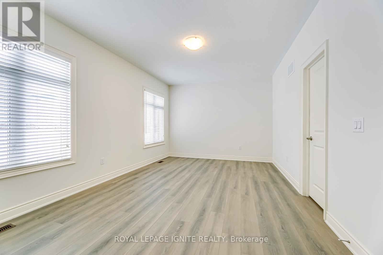 Photo 24 of 110 Cattail Crescent, Hamilton ON
