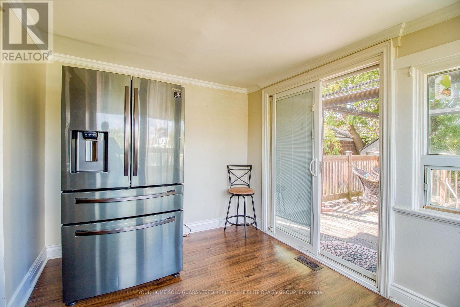 Photo 13 of 167 Balsam Avenue N, Hamilton ON