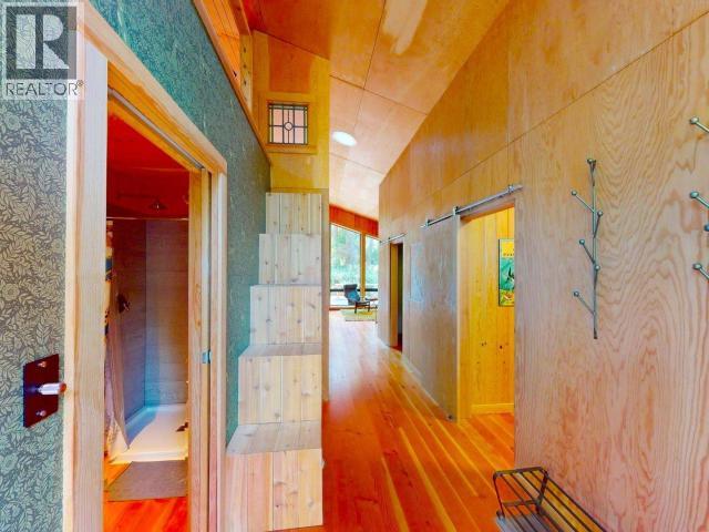 1590/94 VANCOUVER BLVD, Savary Island