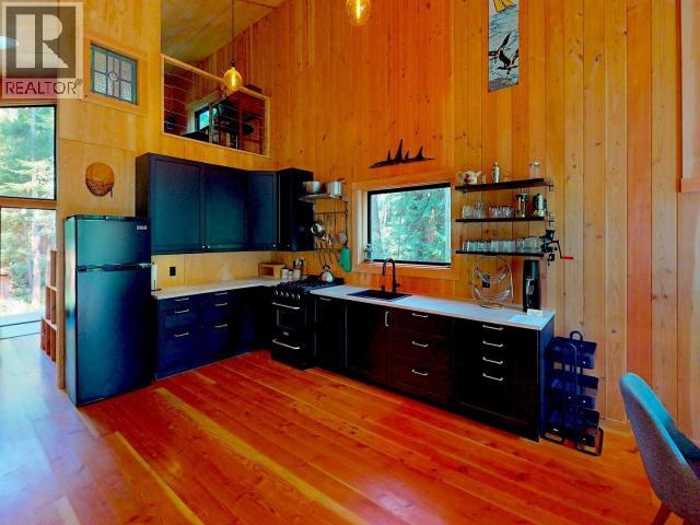1590/94 VANCOUVER BLVD, Savary Island