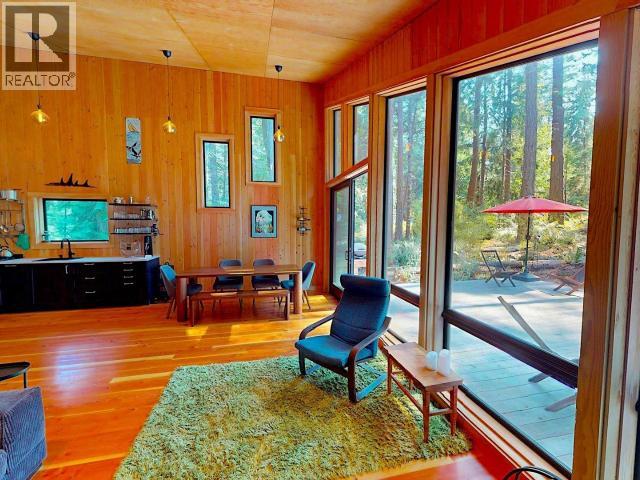 1590/94 VANCOUVER BLVD, Savary Island