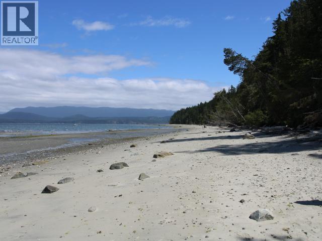 1590/94 VANCOUVER BLVD, Savary Island