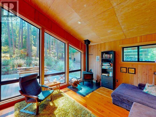 1590/94 VANCOUVER BLVD, Savary Island