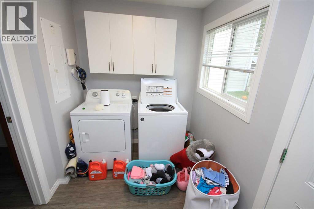 Photo 13 of 4930 52 Avenue, Taber AB