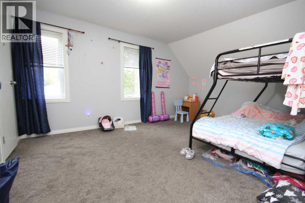 Photo 16 of 4930 52 Avenue, Taber AB