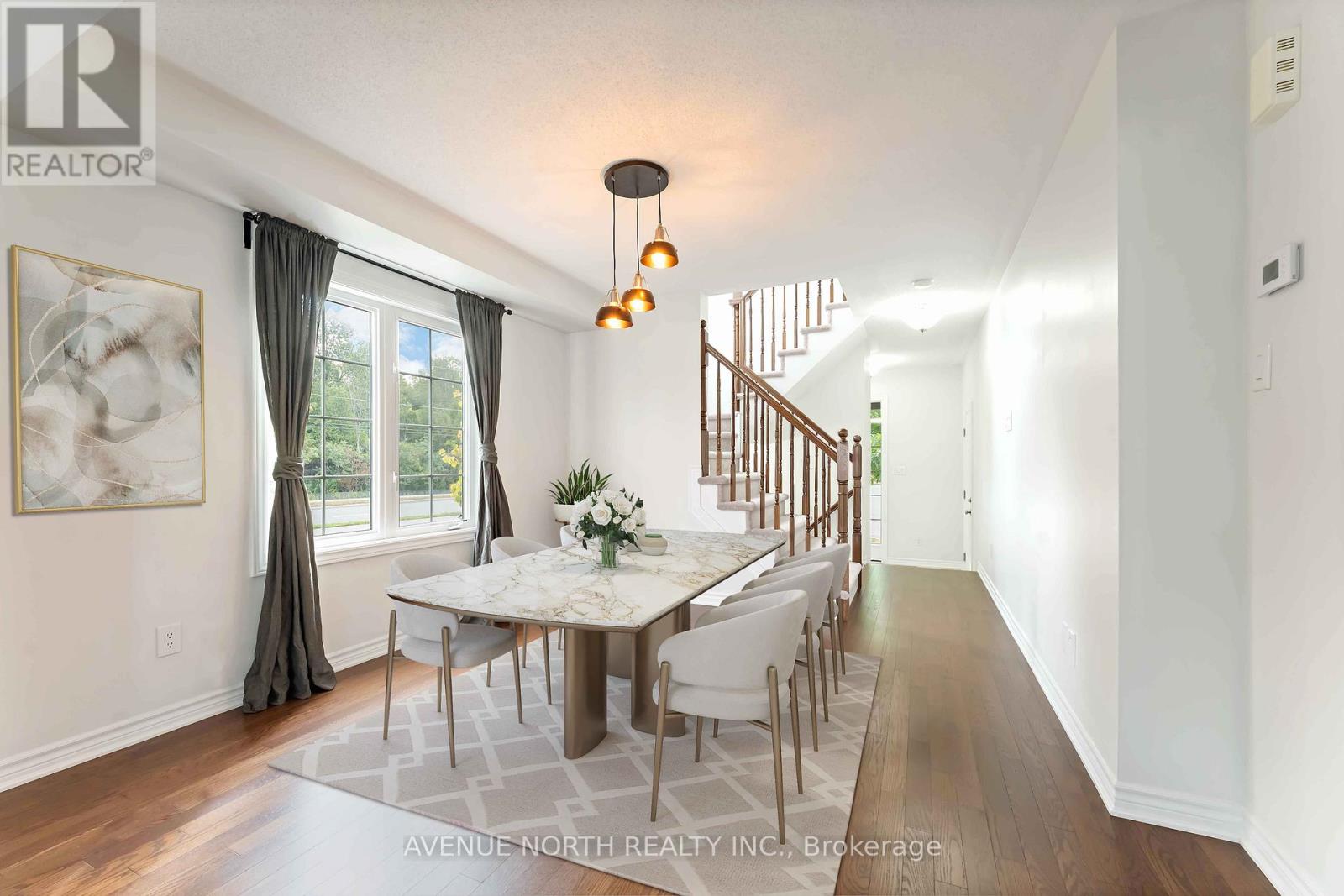 Photo 6 of 563 Foxlight Circle, Ottawa ON