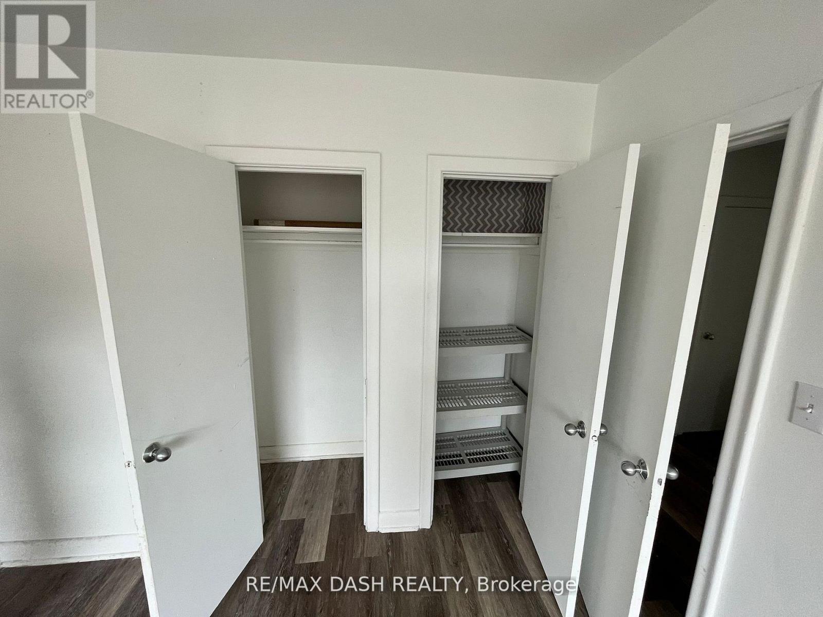 Photo 11 of 8 52 Neptune Drive, Toronto ON