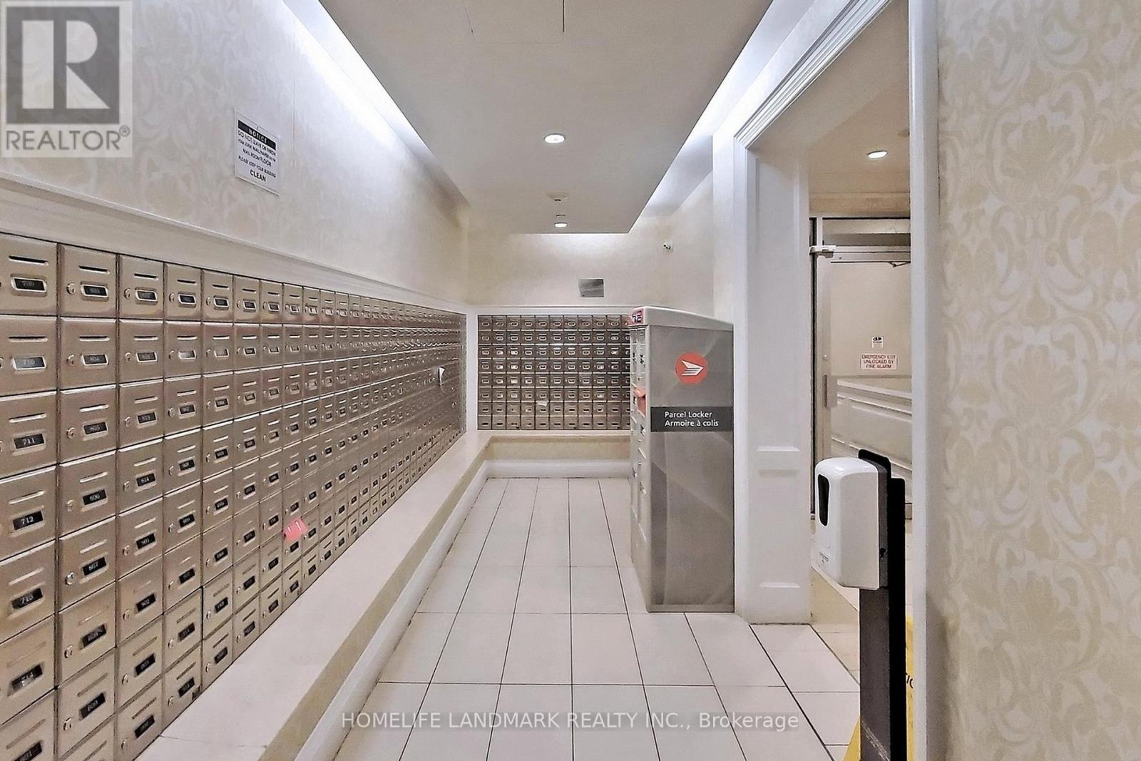 Photo 23 of 1405 15 Greenview Avenue, Toronto ON