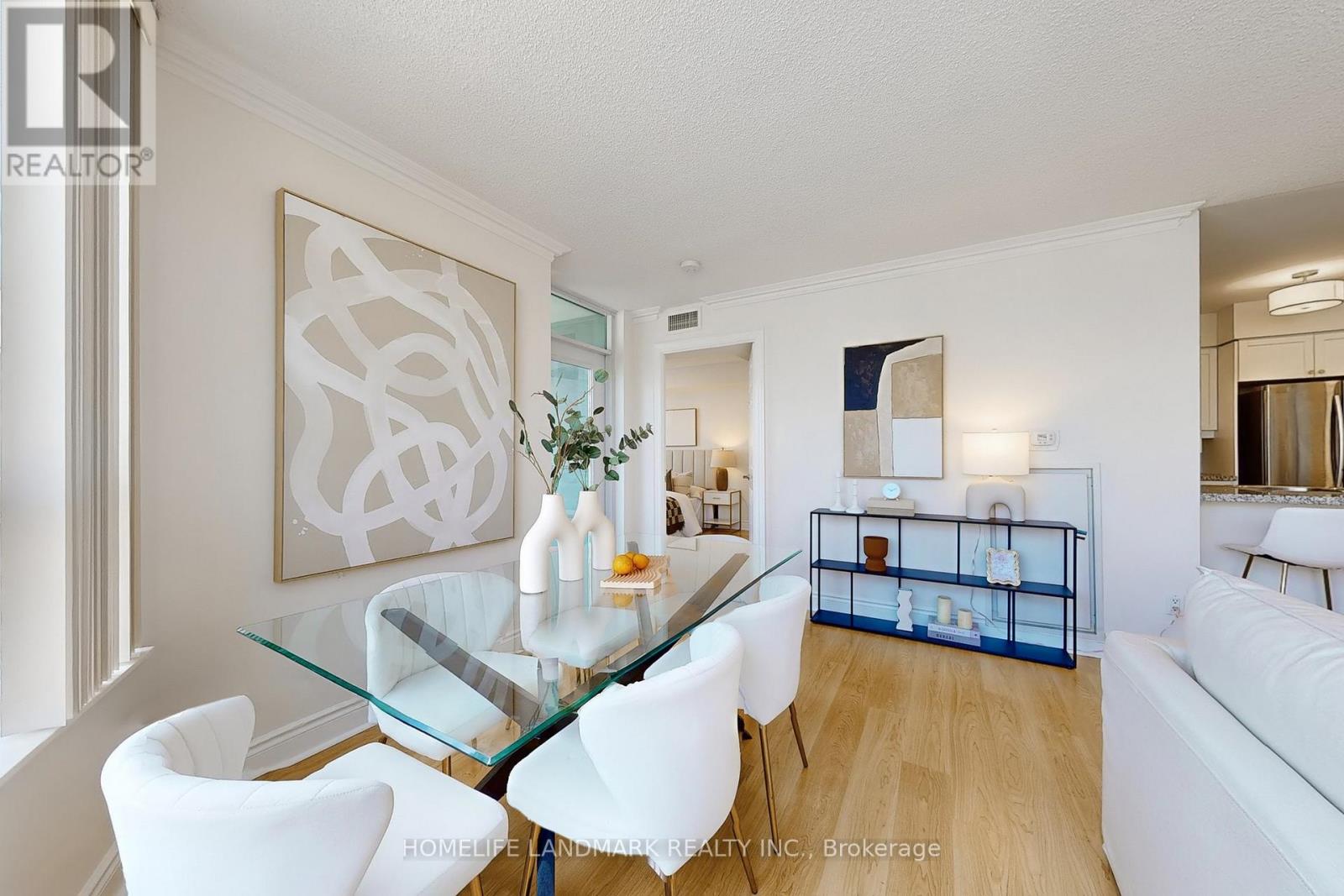 Photo 5 of 1405 15 Greenview Avenue, Toronto ON