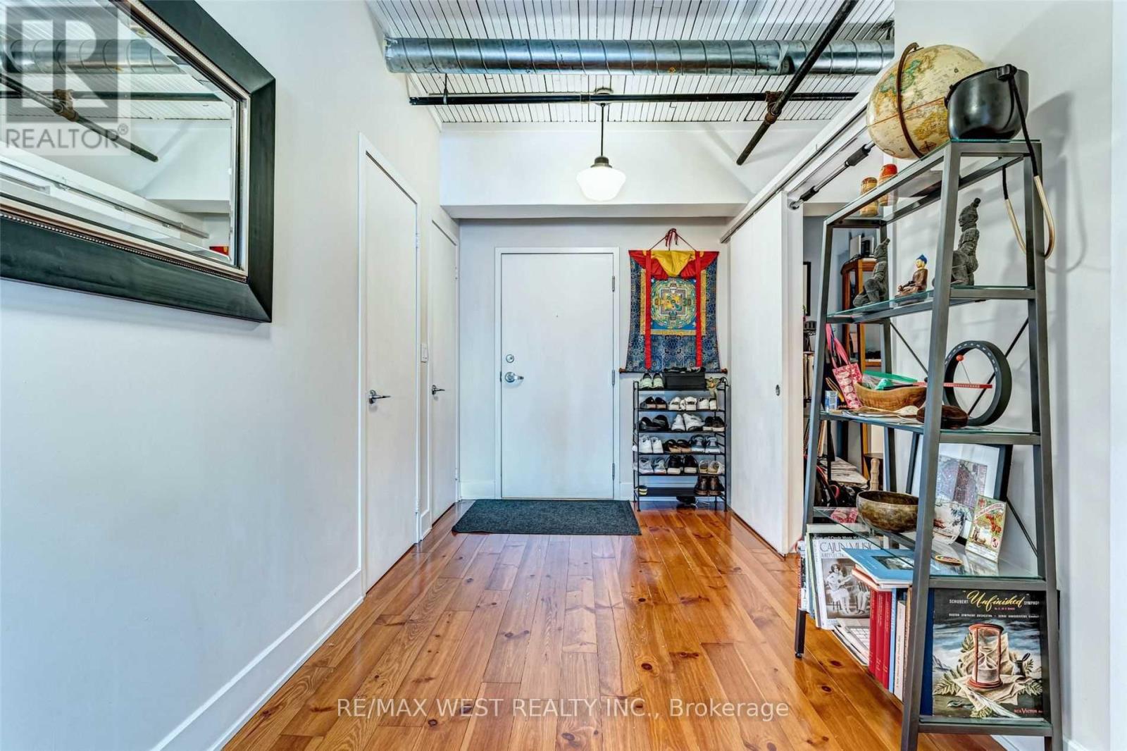 Photo 1 of 414 183 Dovercourt Road, Toronto ON