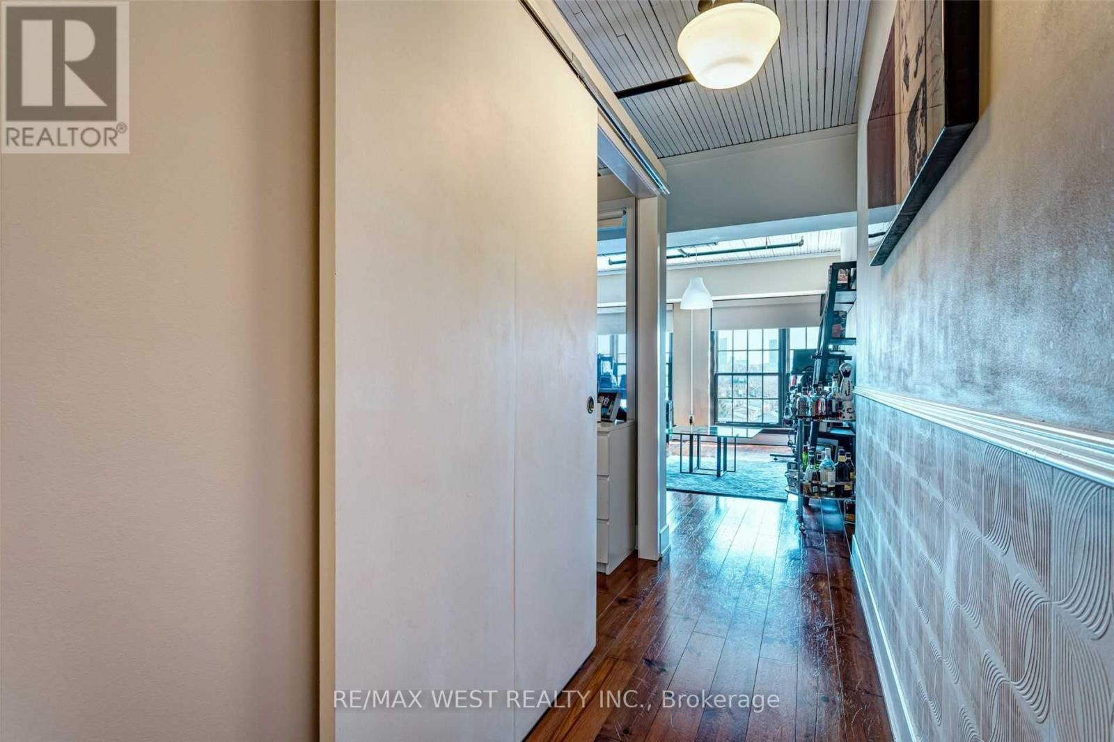 Photo 10 of 414 183 Dovercourt Road, Toronto ON