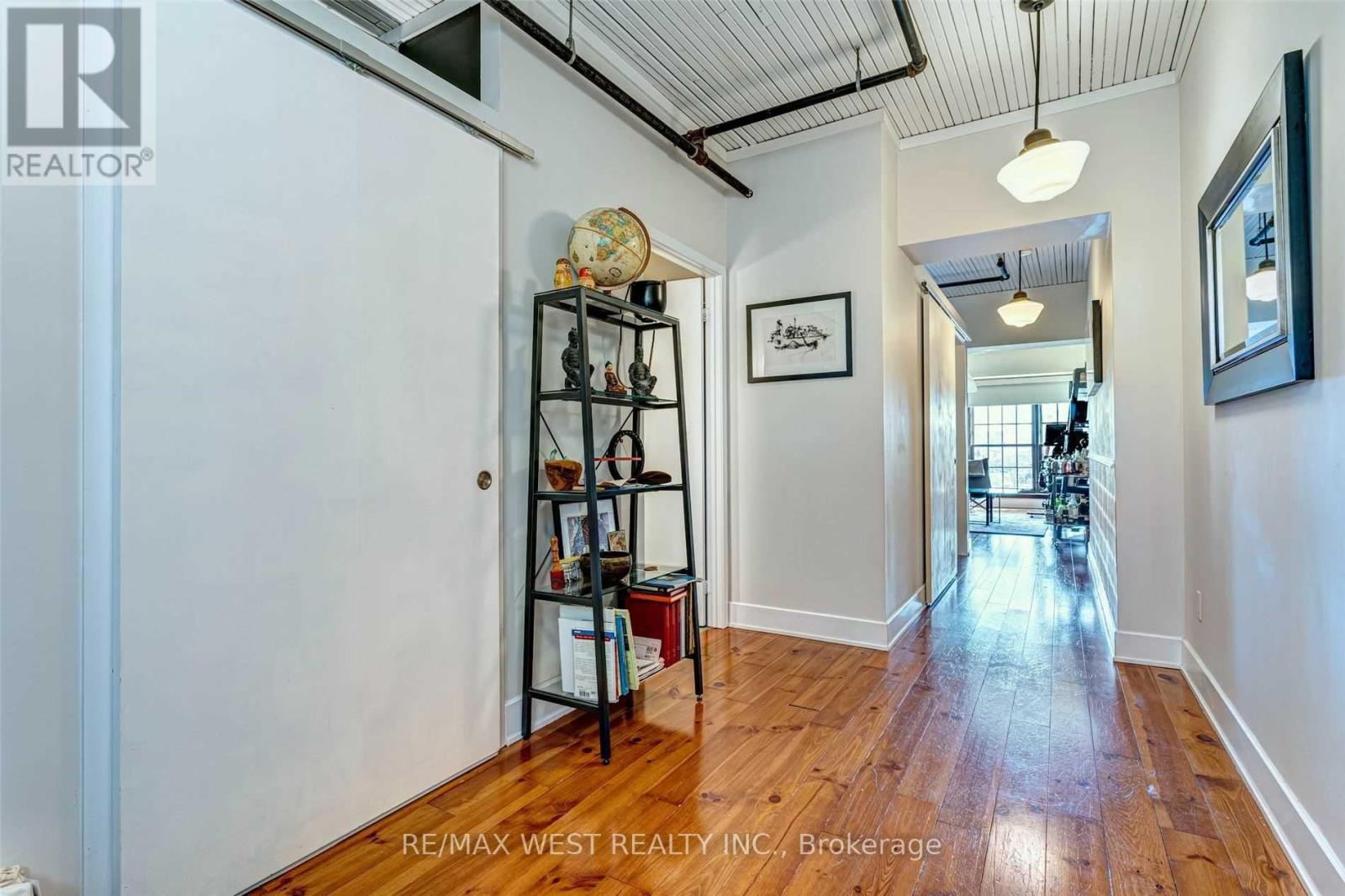 Photo 11 of 414 183 Dovercourt Road, Toronto ON