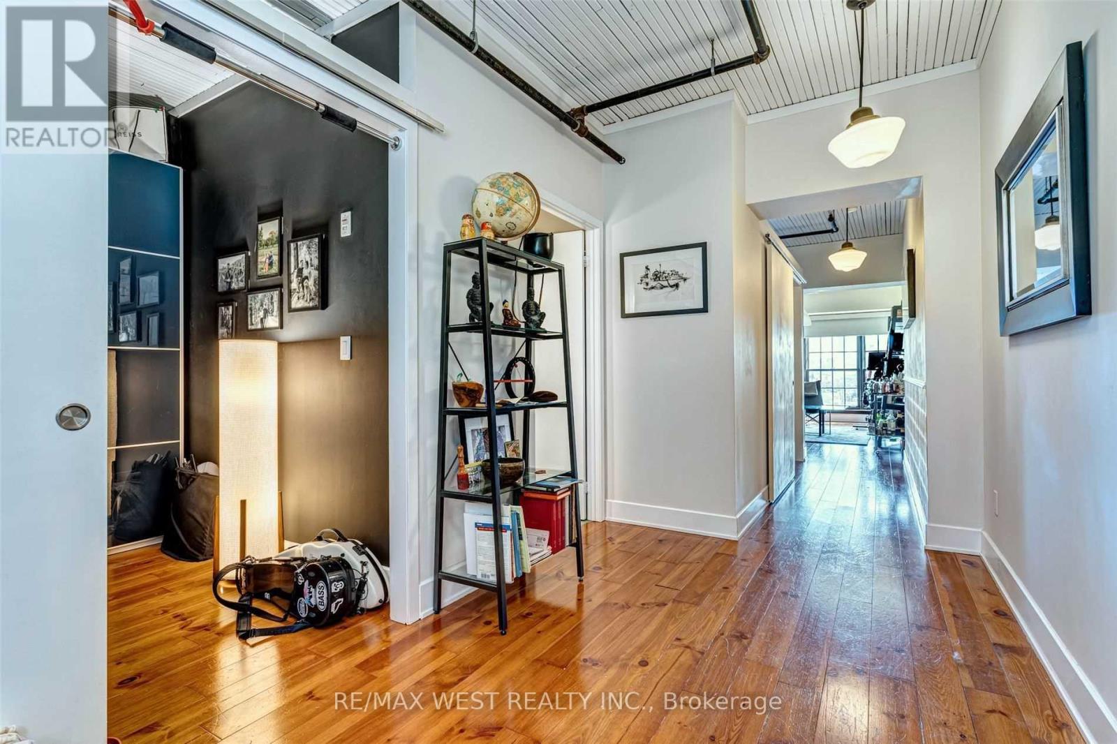 Photo 12 of 414 183 Dovercourt Road, Toronto ON