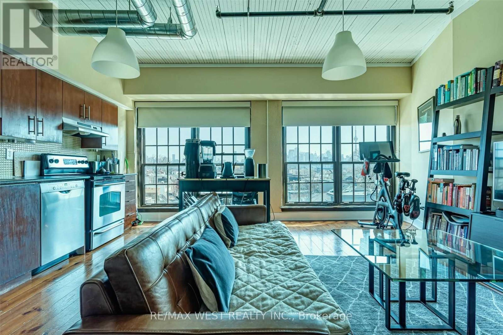 Photo 4 of 414 183 Dovercourt Road, Toronto ON