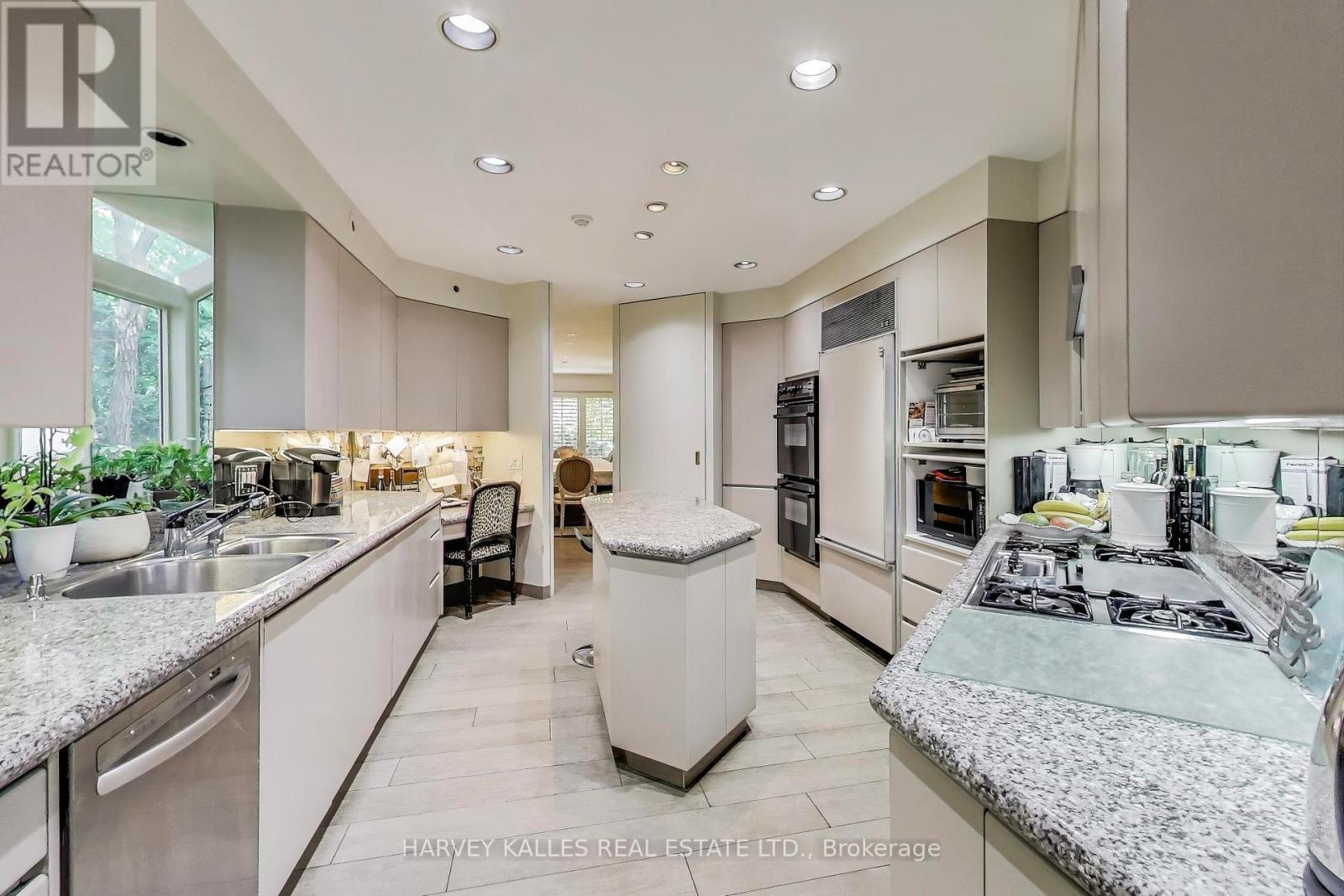 Photo 15 of 103 Vesta Drive, Toronto ON