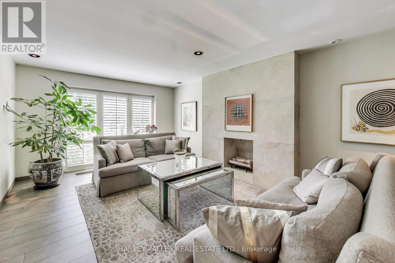 Photo 7 of 103 Vesta Drive, Toronto ON