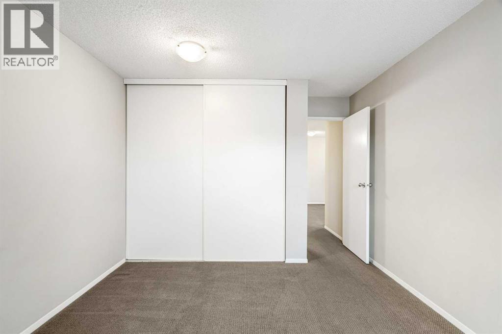 Photo 13 of 2623 3400 Edenwold Heights Nw, Calgary AB