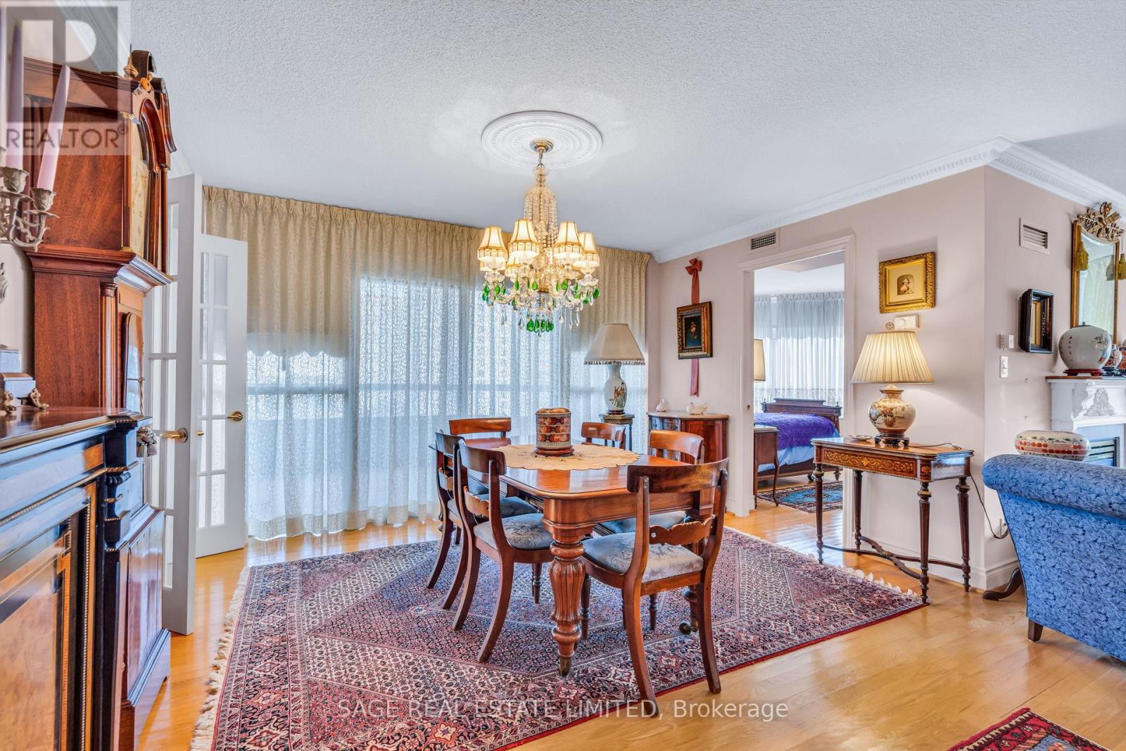 Photo 8 of 1026 138 Bonis Avenue, Toronto ON