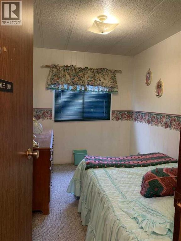 Photo 19 of 4601 50 Avenue, Daysland AB