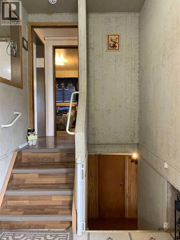 Photo 23 of 4601 50 Avenue, Daysland AB