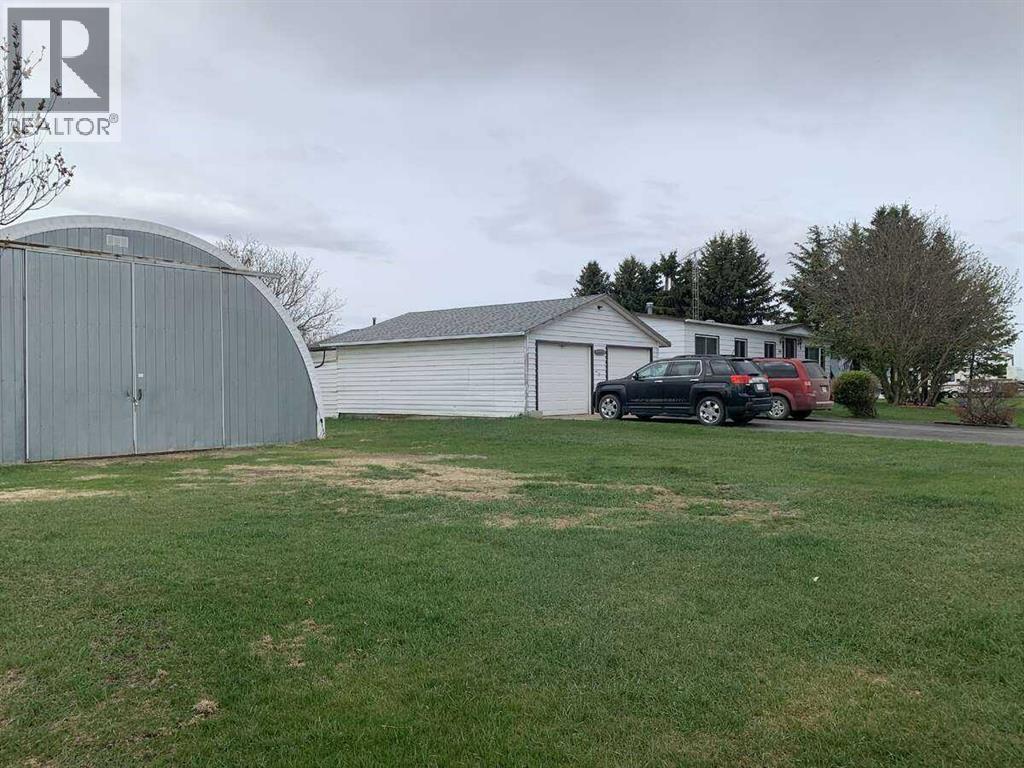 Photo 5 of 4601 50 Avenue, Daysland AB