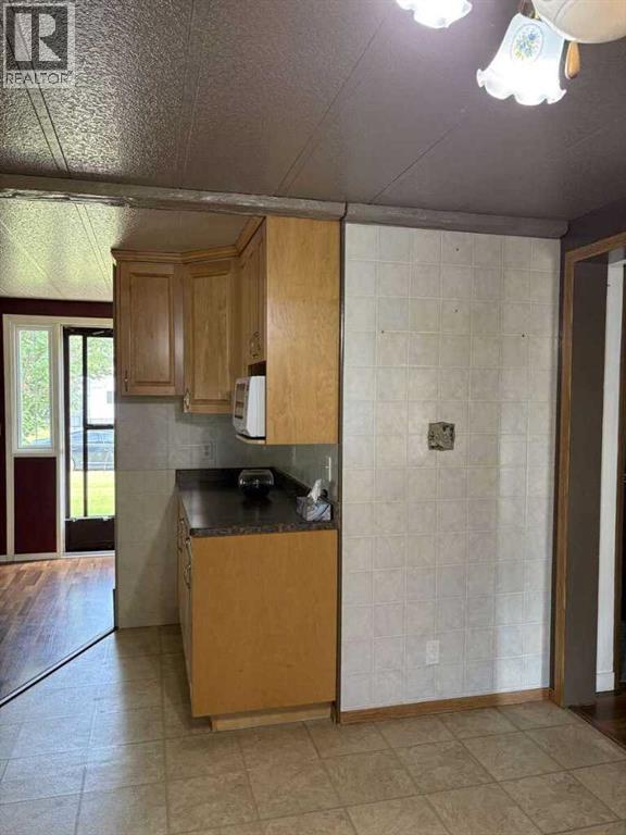 Photo 33 of 4601 50 Avenue, Daysland AB