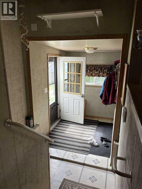 Photo 40 of 4601 50 Avenue, Daysland AB