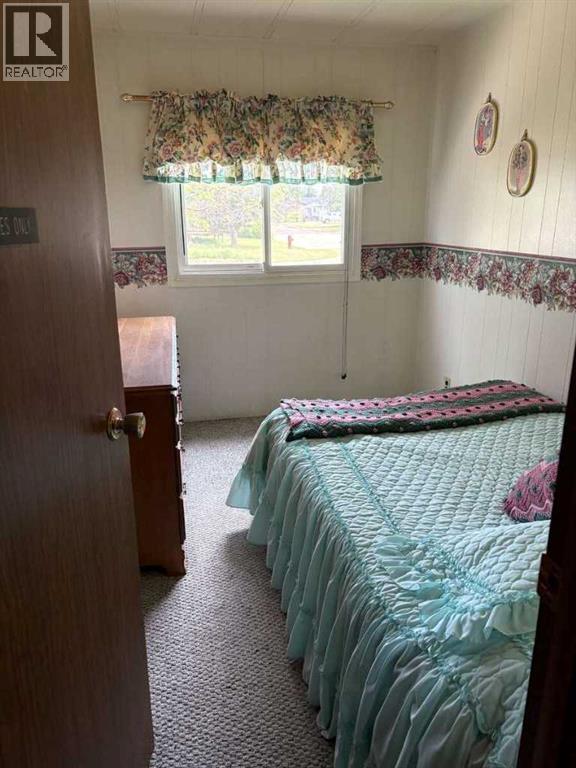 Photo 41 of 4601 50 Avenue, Daysland AB