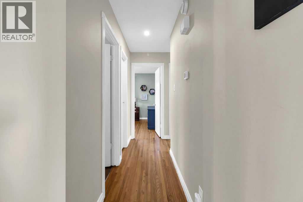 Photo 14 of 1215 Mapleglade Place Se, Calgary AB
