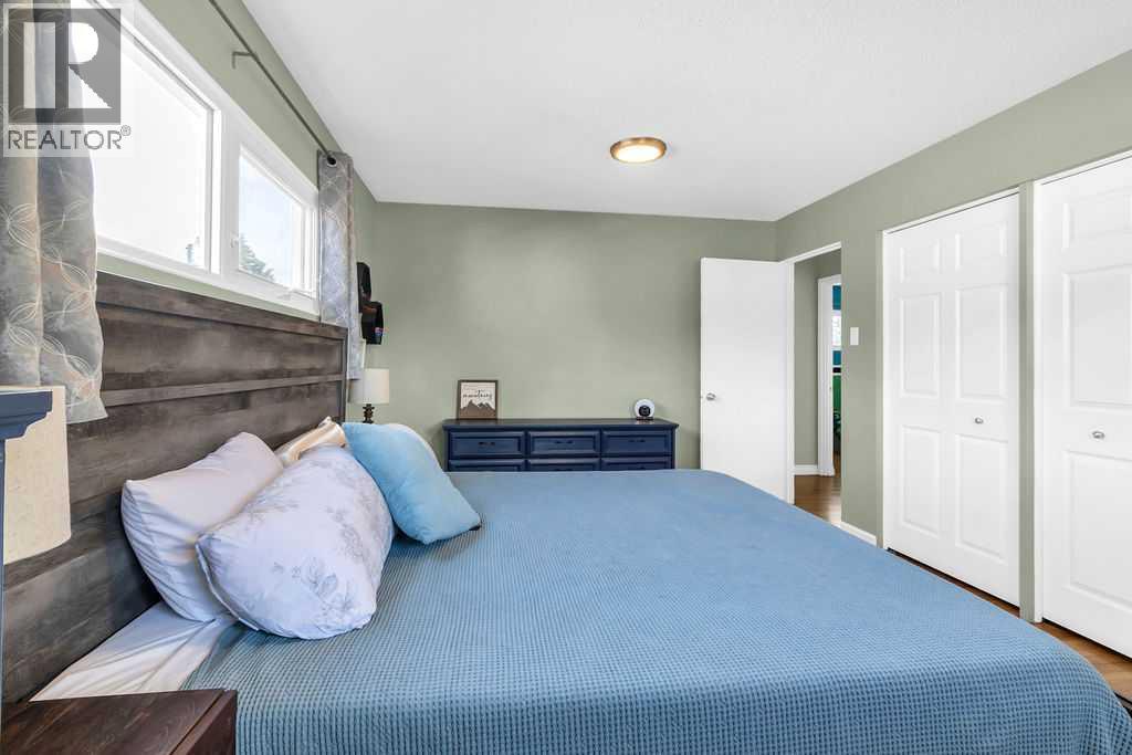 Photo 20 of 1215 Mapleglade Place Se, Calgary AB