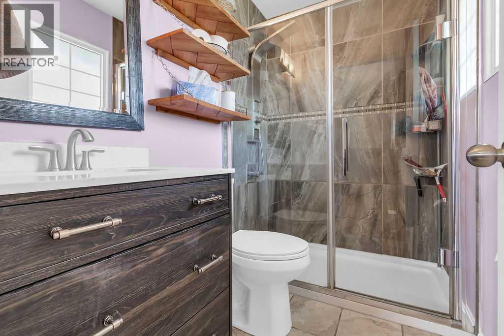 Photo 22 of 1215 Mapleglade Place Se, Calgary AB