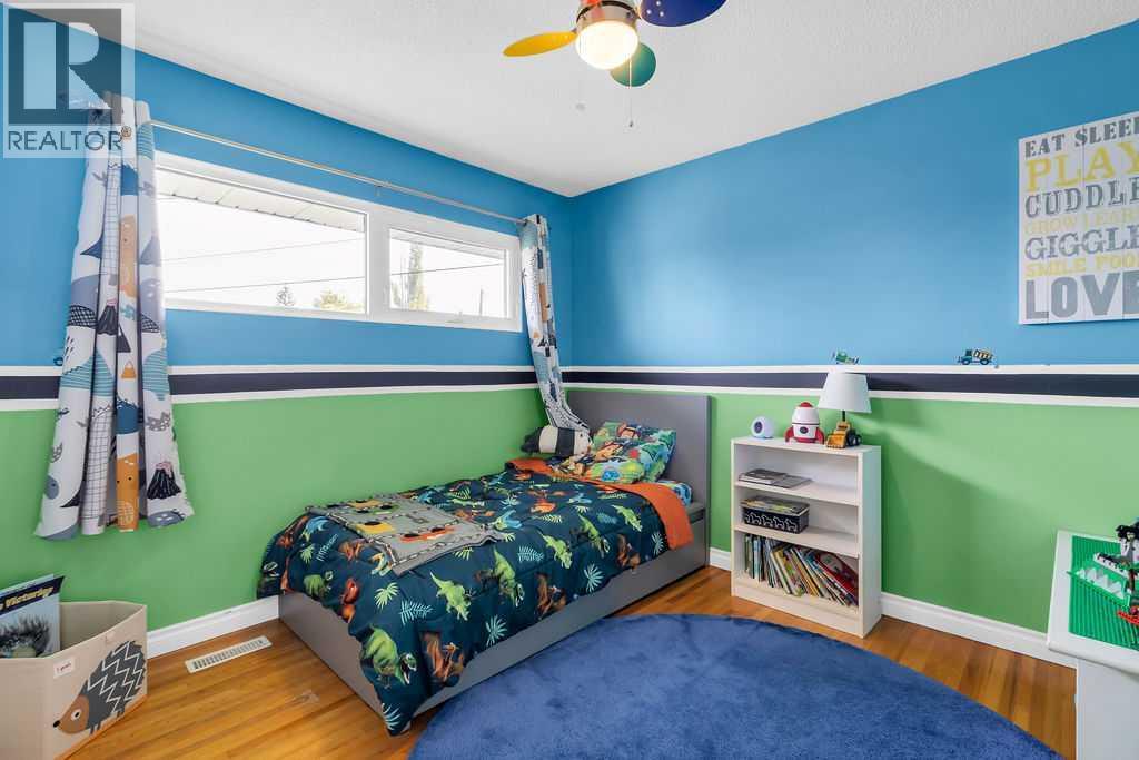 Photo 25 of 1215 Mapleglade Place Se, Calgary AB