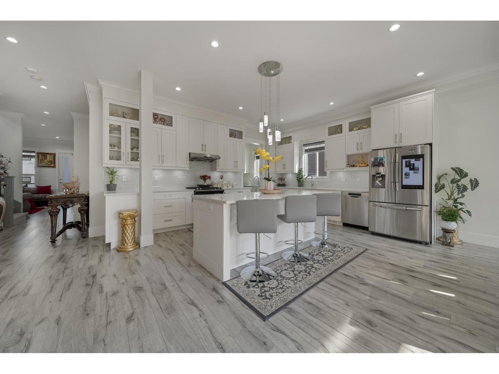 Photo 7 of 8341 209 B Street, Langley BC