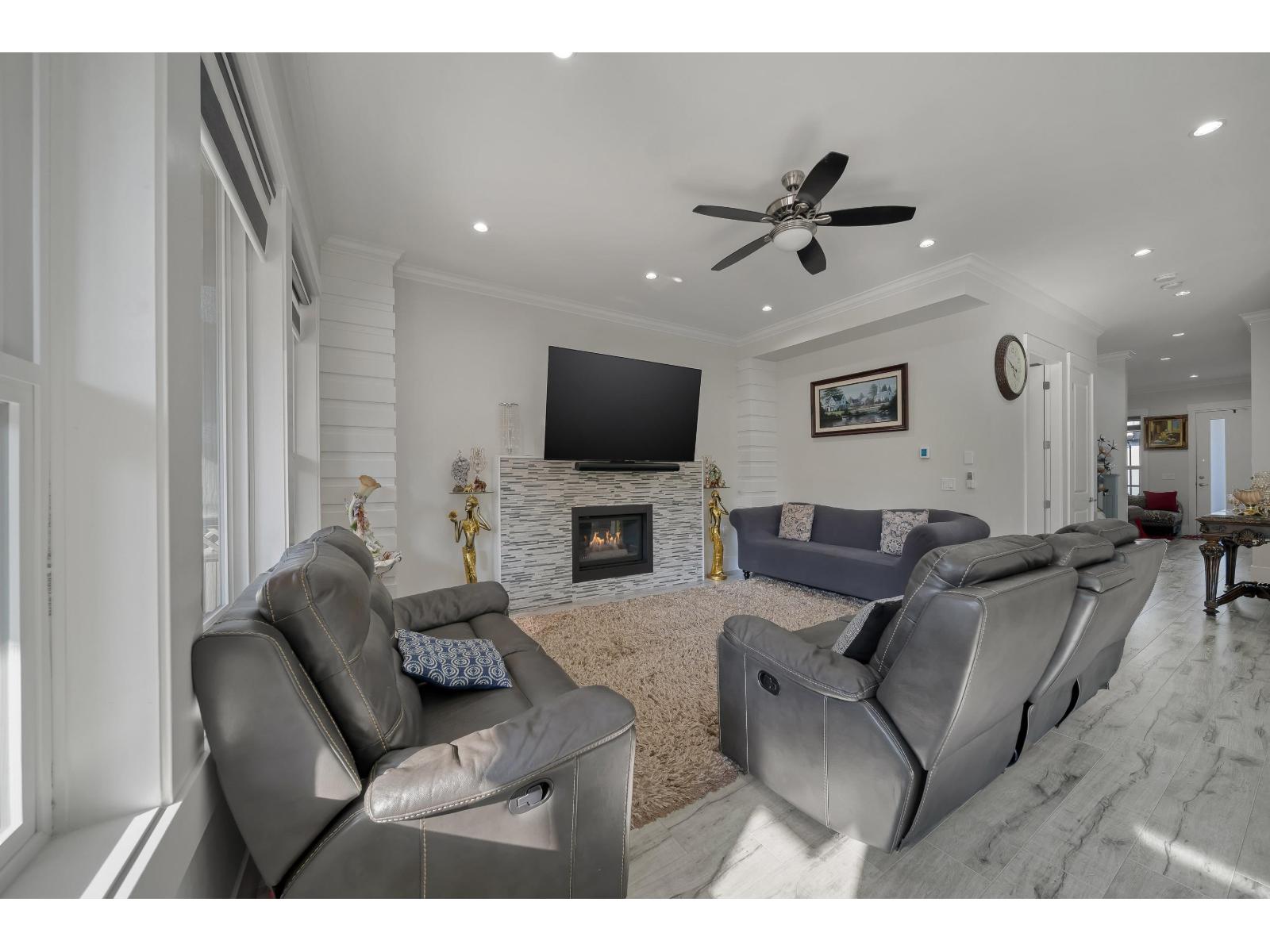 Photo 12 of 8341 209 B Street, Langley BC
