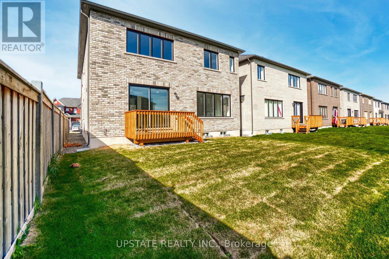 Photo 32 of 27 Valleyway Drive, Brampton ON